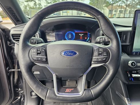 Used 2020 Ford Explorer ST w/ Premium Technology Package image 20