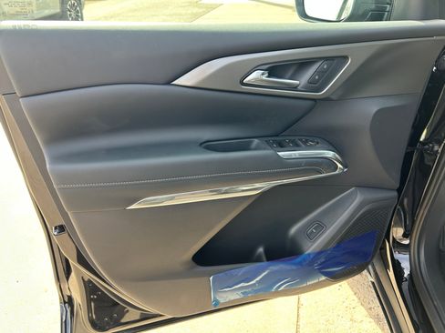 New 2026 Chevrolet Traverse LT w/ Midnight/Sport Edition AWD/4WD image 11