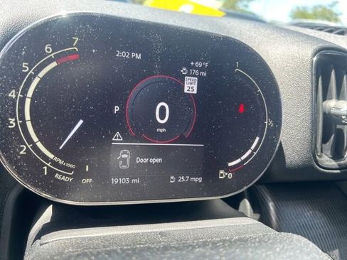 Used 2024 MINI Cooper Countryman S w/ Signature Upholstery Package image 10