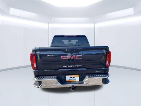 Used 2025 GMC Sierra 1500 SLT AWD/4WD image 9