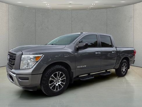 Used 2021 Nissan Titan SV RWD image 7