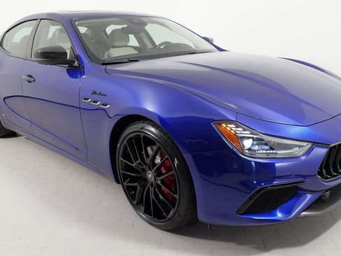 Used 2022 Maserati Ghibli Modena image 9