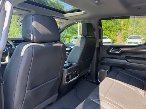 Used 2024 GMC Sierra 1500 Denali w/ Technology Package AWD/4WD image 21