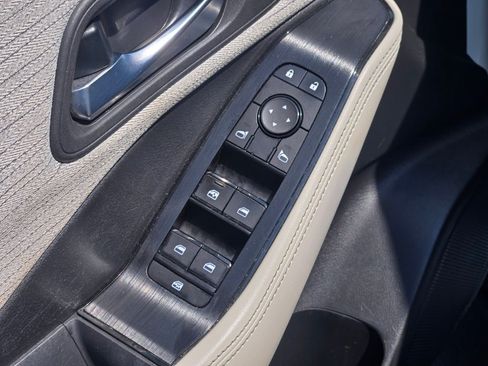 Used 2023 Nissan Rogue SV AWD/4WD image 20