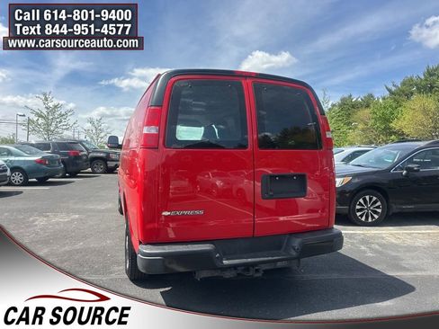 Used 2019 Chevrolet Express 3500 w/ Driver Convenience Package RWD image 3