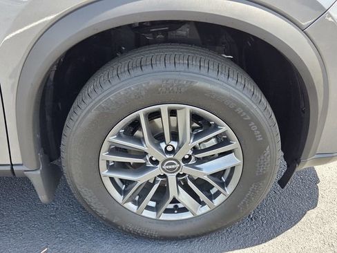 Used 2026 Nissan Rogue S FWD image 8