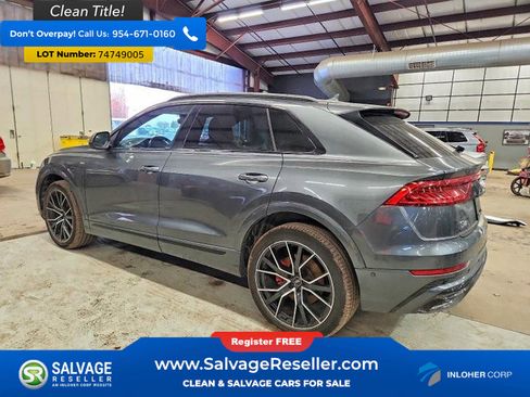 Used 2021 Audi Q8 Prestige AWD/4WD image 3