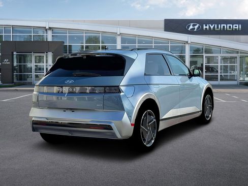 New 2026 Hyundai Ioniq 5 Limited image 7