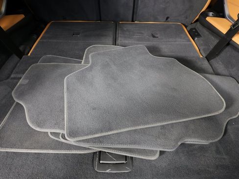 Used 2022 BMW X7 xDrive40i w/ Executive Package image 47