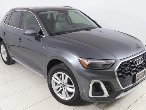 Used 2024 Audi Q5 2.0T Premium w/ Convenience Package image 18