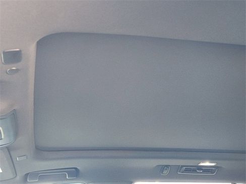 Used 2022 Chevrolet Tahoe High Country image 26