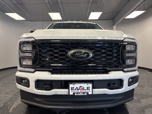 New 2026 Ford F250 Lariat w/ Black Appearance Package image 4