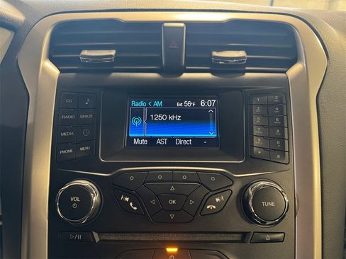 Used 2014 Ford Fusion SE w/ Equipment Group 202A image 17