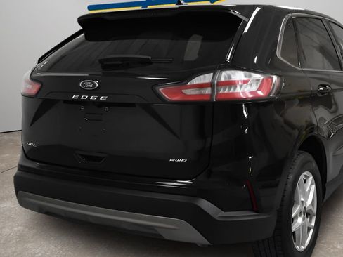 Used 2024 Ford Edge SEL AWD/4WD image 3