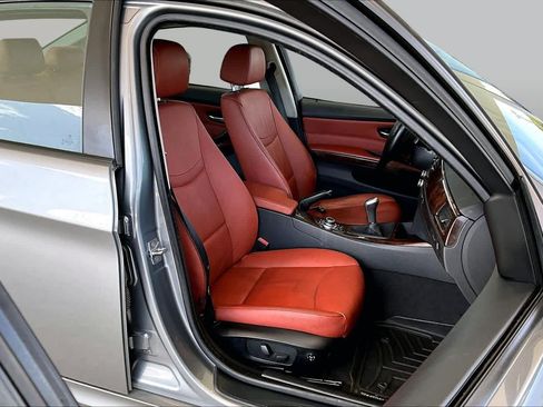 Used 2010 BMW 328i Sedan RWD image 8