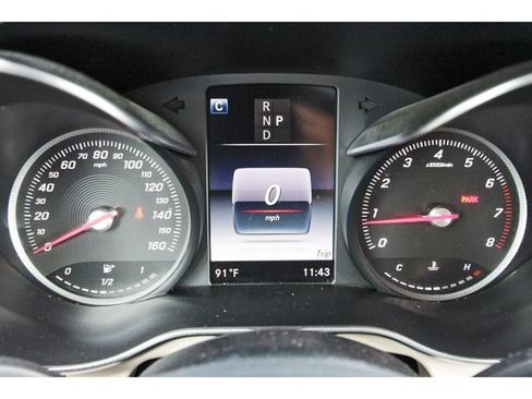 Used 2018 Mercedes-Benz GLC 300 4MATIC image 15