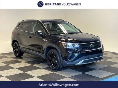 Certified 2023 Volkswagen Taos SE w/ Panoramic Sunroof Package