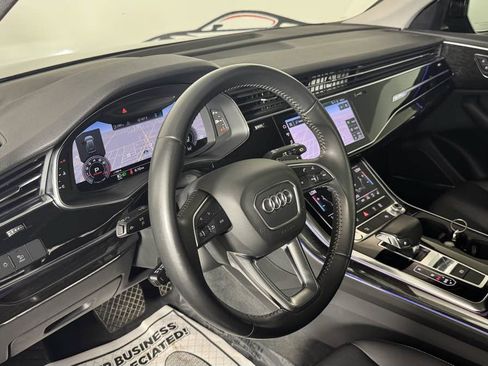 Used 2019 Audi Q8 Premium Plus w/ Premium Plus AWD/4WD image 14