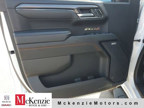 Used 2023 GMC Sierra 1500 AT4 w/ AT4 Premium Package AWD/4WD image 8