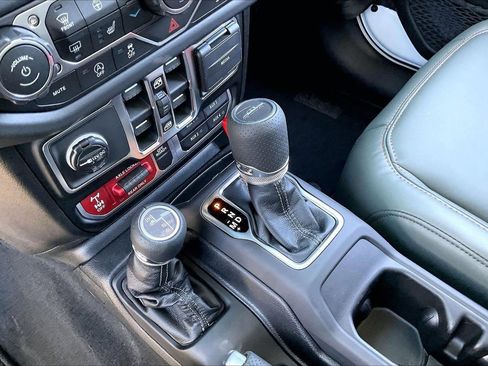 New 2026 Jeep Gladiator Mojave image 28