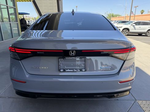 Used 2024 Honda Accord Touring image 13