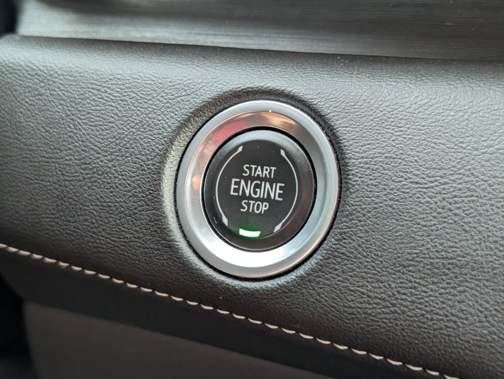 Certified 2022 Cadillac Escalade Sport w/ Touring Package AWD/4WD image 31