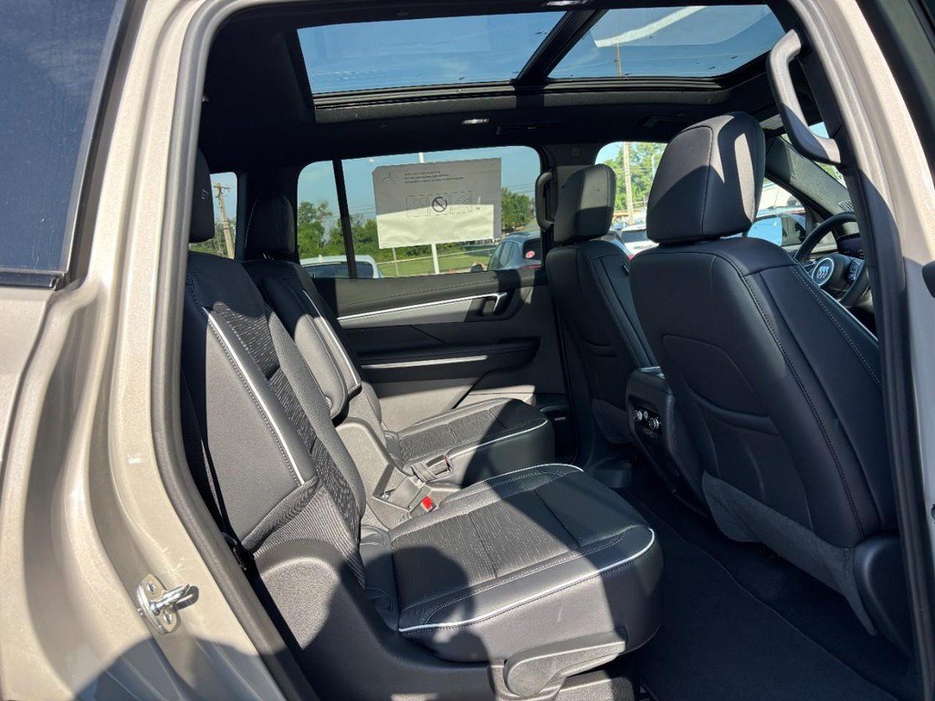 New 2026 Buick Enclave Sport Touring w/ Power Package FWD image 6