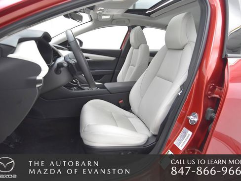 Certified 2025 MAZDA MAZDA3 2.5 Turbo Sedan w/Premium Plus image 21