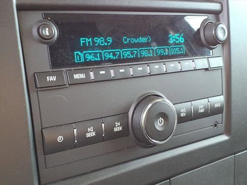 Used 2024 GMC Savana 2500 w/ Driver Convenience Package image 19