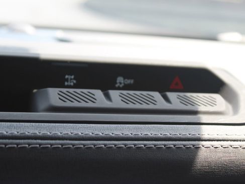 New 2025 Ford Bronco Outer Banks image 39