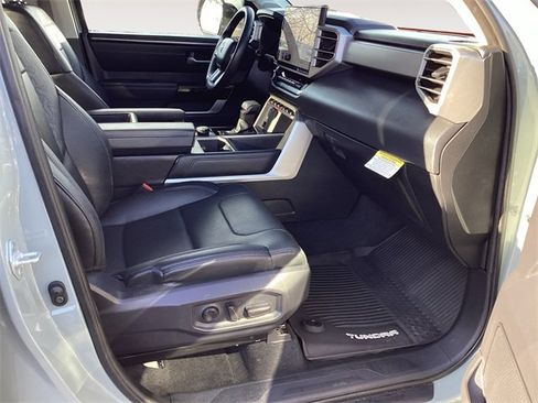 Used 2023 Toyota Tundra Limited image 15