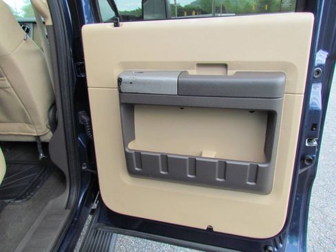 Used 2014 Ford F350 XLT w/ XLT Interior Package image 15