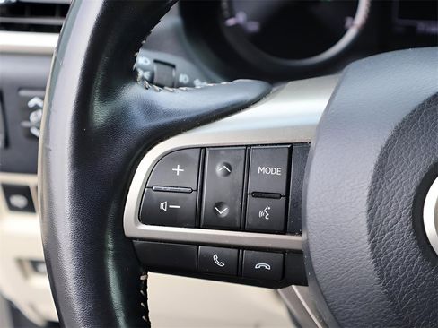 Used 2021 Lexus GX 460 Premium w/ Accessory Package image 32