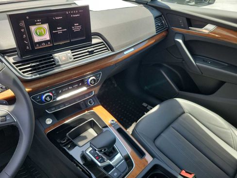 Certified 2024 Audi Q5 Premium w/ Convenience Package AWD/4WD image 25
