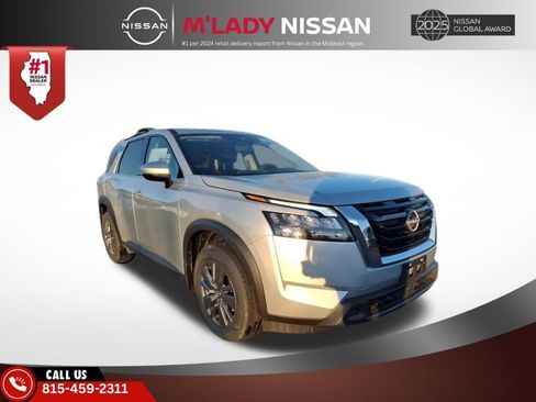 New 2025 Nissan Pathfinder SV image 1