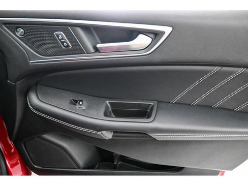 Used 2022 Ford Edge ST w/ Equipment Group 401A AWD/4WD image 19