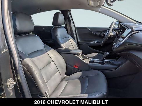 Used 2016 Chevrolet Malibu LT w/ Leather Package FWD image 27