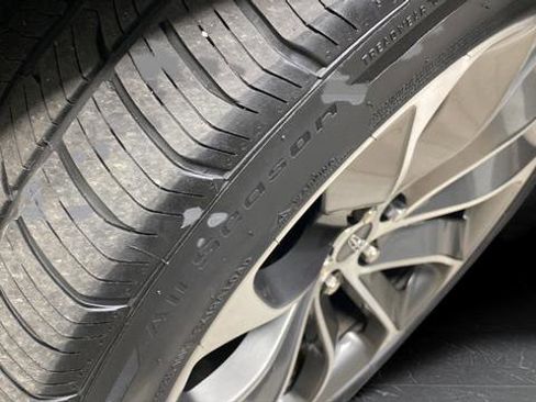 Used 2021 Lincoln Aviator Grand Touring w/ Equipment Group 302A AWD/4WD image 32