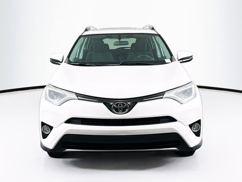 Used 2016 Toyota RAV4 XLE image 2