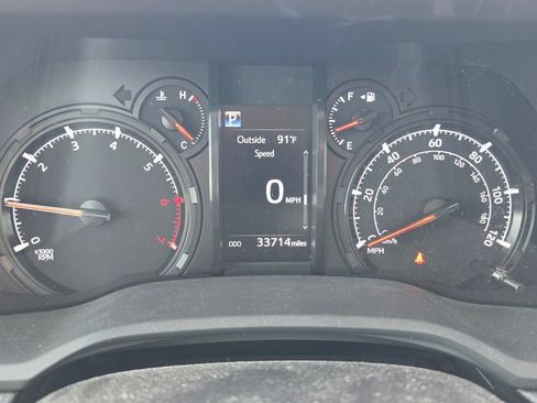 Used 2022 Toyota 4Runner Trail Special Edition AWD/4WD image 17