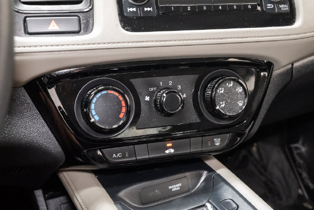 Used 2021 Honda HR-V LX image 17
