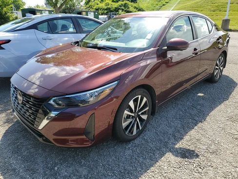 Certified 2025 Nissan Sentra SV w/ SV Premium Package FWD image 2