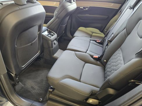 Used 2025 Volvo XC90 T8 Plus w/ Protection Package Premier image 36