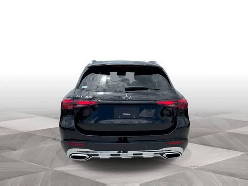 Used 2026 Mercedes-Benz GLC 300 image 7