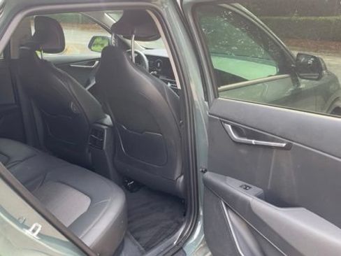 Used 2025 Kia Niro Wind FWD image 12