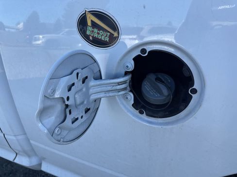 Used 2021 RAM 1500 Express image 11