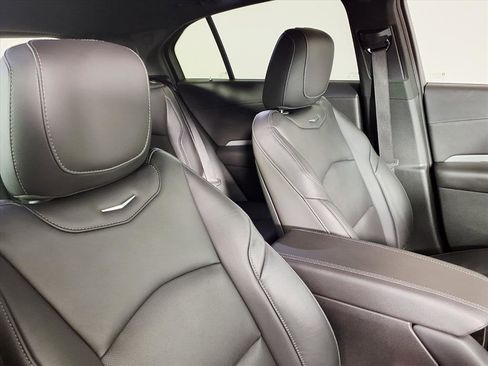 Used 2019 Cadillac XT4 Premium Luxury image 10