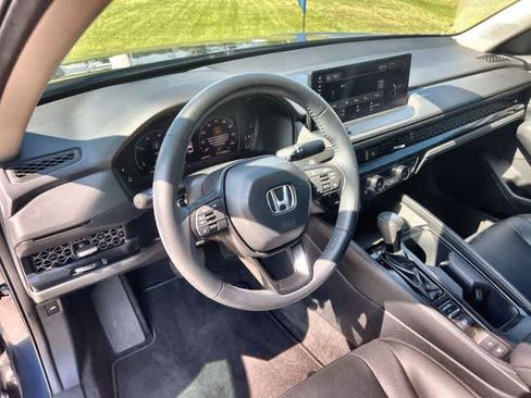 Used 2023 Honda Accord EX-L image 15