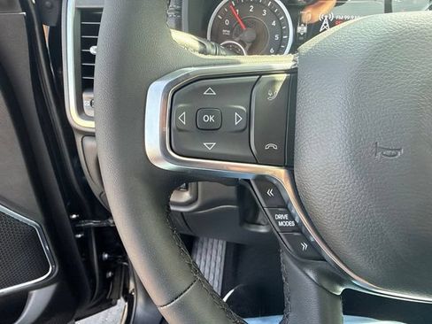 Used 2026 RAM 1500 Laramie AWD/4WD image 12