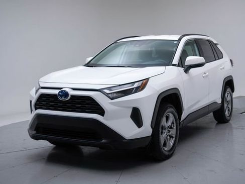 Used 2024 Toyota RAV4 XLE image 1